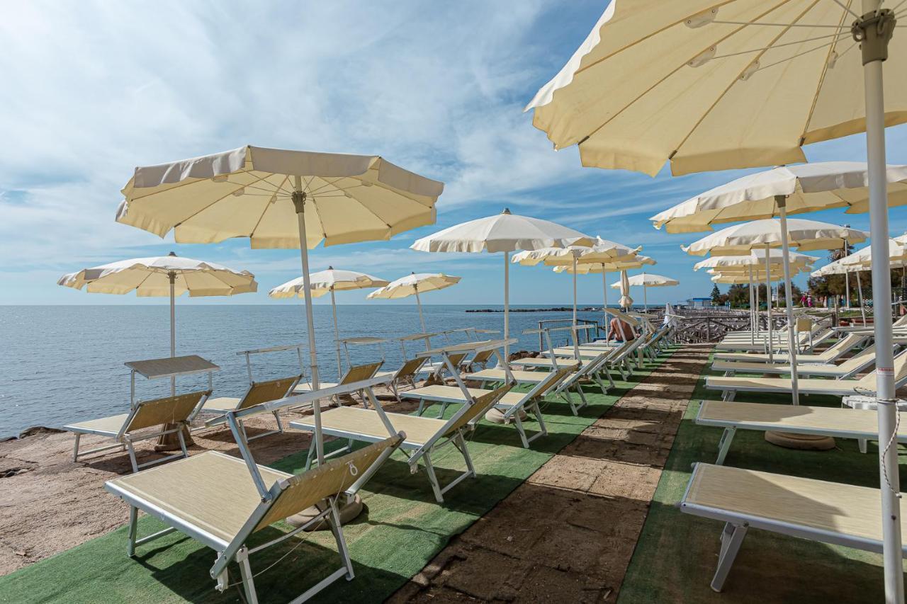 Hotel Cavalluccio Marino Santa Marinella Exterior photo
